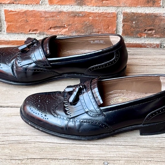 Bostonian Other - Bostonians Classics First Flex Kiltie Tassel Black Leather Loafers 9.5M